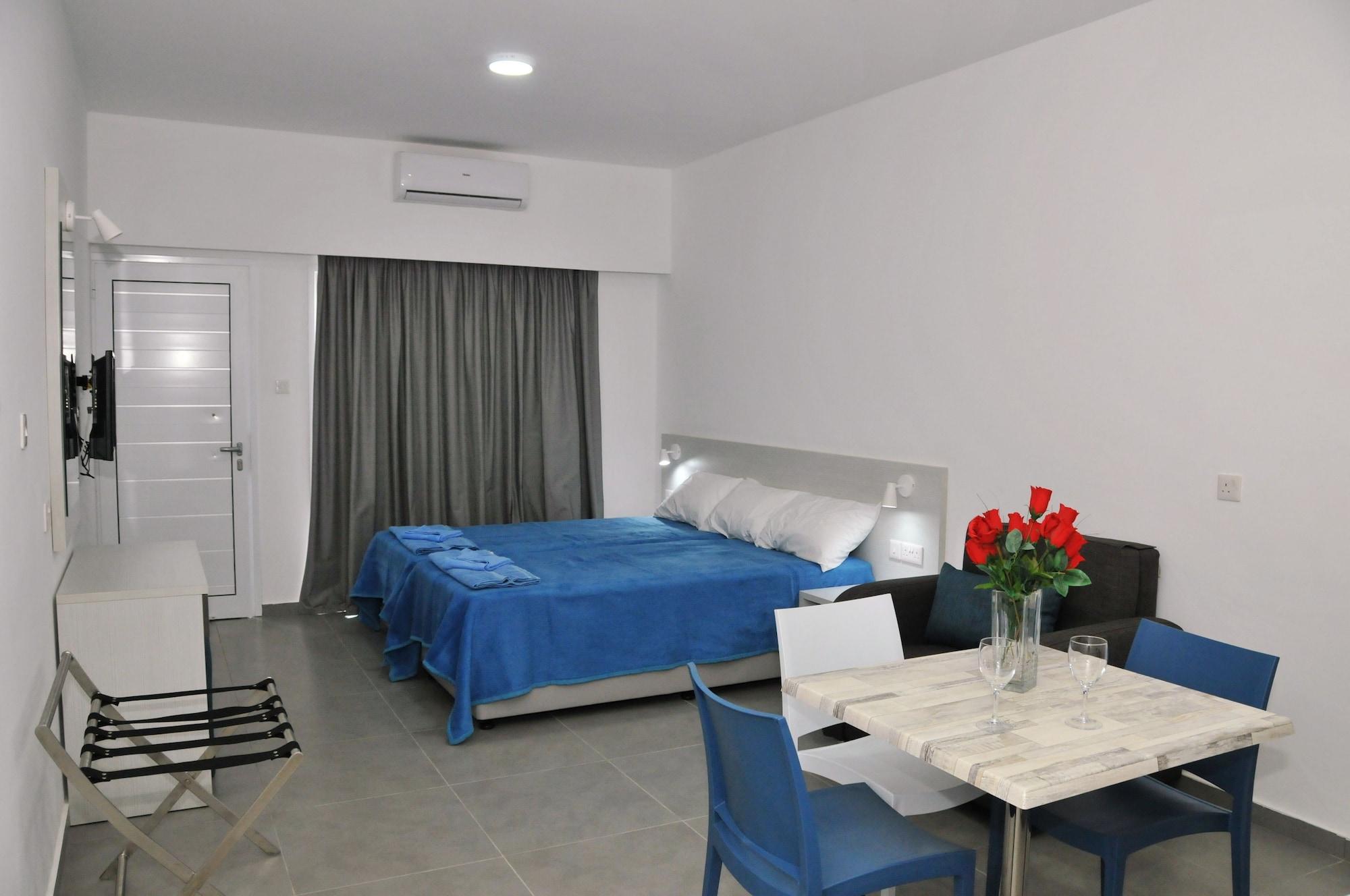 Kaos Hotel Apartments Ayia Napa Bagian luar foto